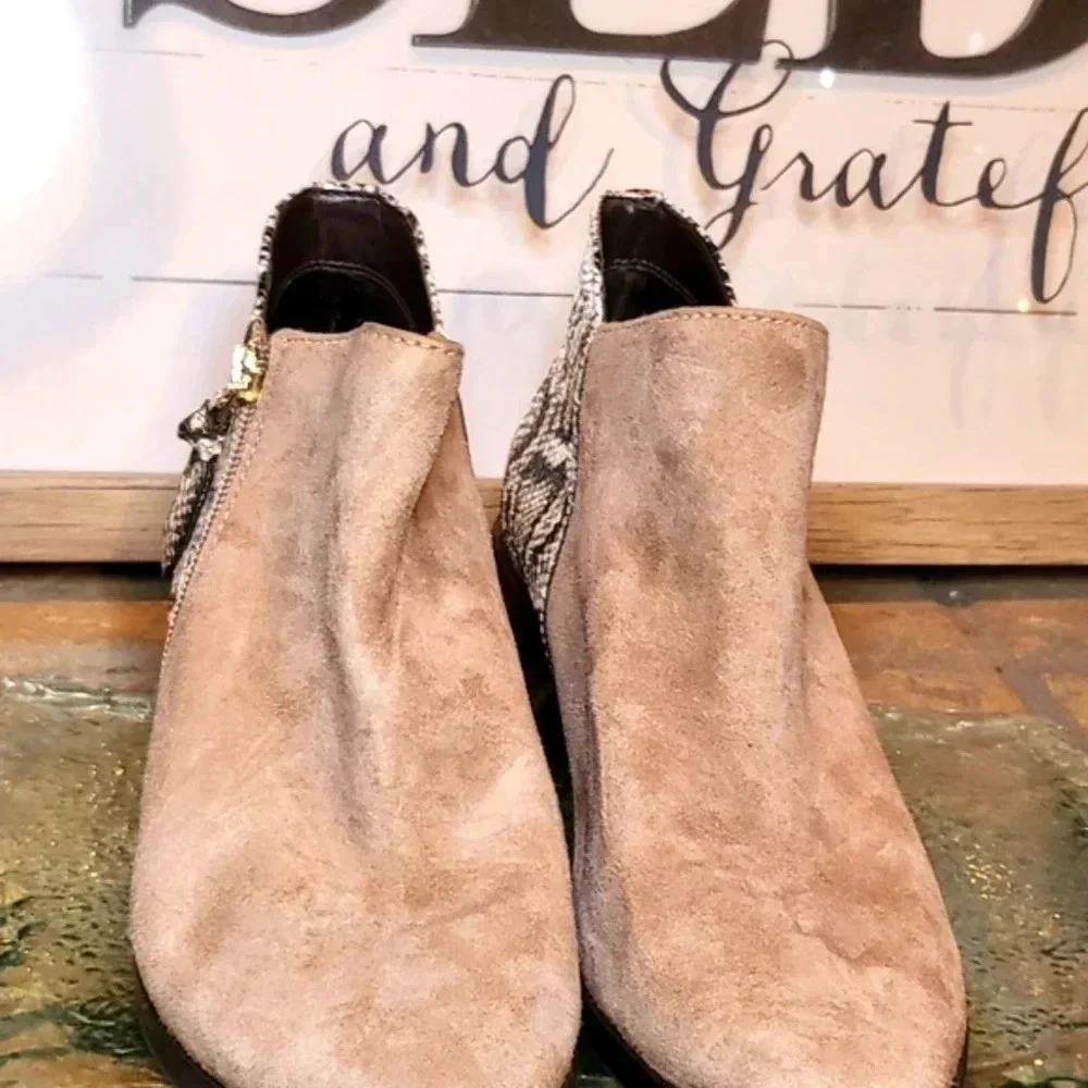 Cole Haan Grand Series Beige Suede & Snakeskin | Leather | 2 inch Heel Wms 7B